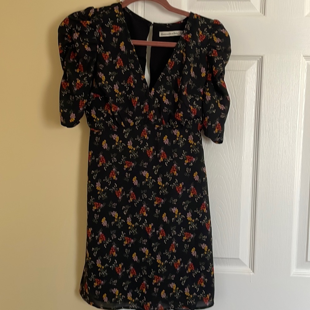 Abercrombie &fitch dress open back